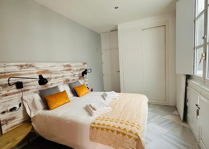 Gadir Centro * קדיז